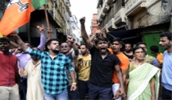 बंगाल : भाजपा को कार्यकर्ताओं के शव कोलकाता ले जाने से रोका गया बंगाल : भाजपा को कार्यकर्ताओं के शव कोलकाता ले जाने से रोका गया