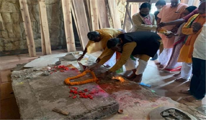 बंगाल में बंकिमचंद्र के अपमान पर घमासान, केंद्रीय मंत्री प्रहलाद सिंह पटेल ने ममता पर साधा निशाना