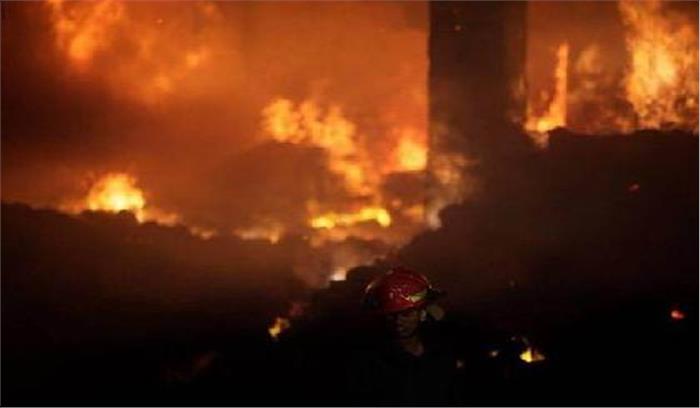 बंगाल : पेट्रोल टैंकरों में लगी आग