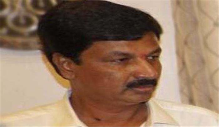 कर्नाटक: कांग्रेस के तीन विधायक थामेंगे भाजपा का दामन