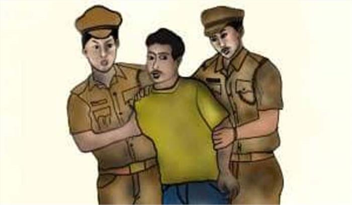 बेंगलुरू में पुलिस ने आरोपी को पीटा, जांच के आदेश बेंगलुरू में पुलिस ने आरोपी को पीटा, जांच के आदेश