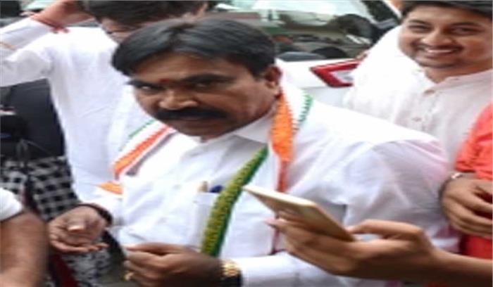 कर्नाटक में 2 निर्दलीय विधायकों ने सरकार से समर्थन लिया वापस कर्नाटक में 2 निर्दलीय विधायकों ने सरकार से समर्थन लिया वापस