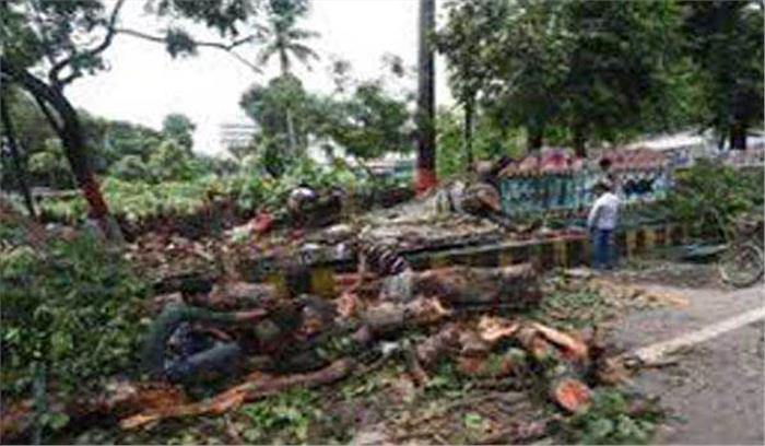 भागलपुर में दीवार गिरने से छह की मौत , कई घायल