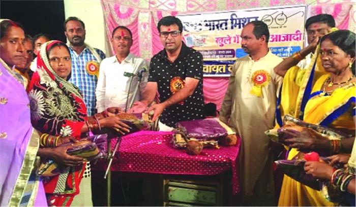 भारत माता वाहिनी की महिलाओं का अभिनंदन