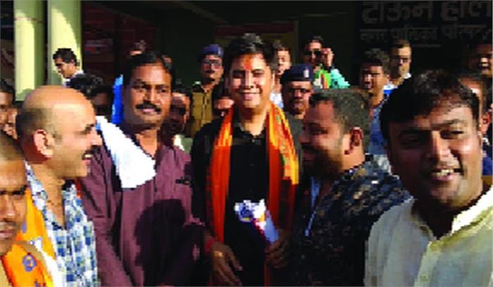 प्रत्येक बूथ में 40 कार्यकर्त्ता बनाये : अभिषेक