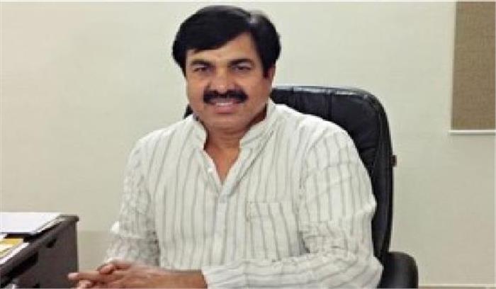 देशद्रोही नारों के संबंध में यूनुस खान से इस्तीफे की मांग