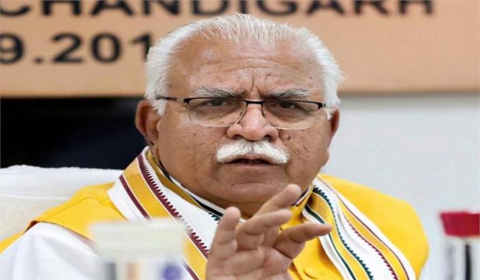 सीएम खट्टर ने दिया महिला विरोधी बयान, माफी मांगे: सुरजेवाला