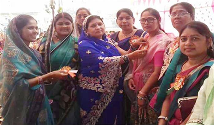 भाजपा महिला मोर्चा का स्थापना दिवस मनाया गया