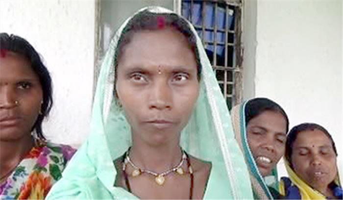 पूरे गांव में एकमात्र एमए पास बहू बनना चाहती है आंगनबाड़ी कार्यकर्ता