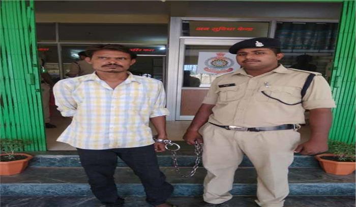 लापरवाही पूर्वक ट्रक चलाने वाला चालक गिरफ्तार लापरवाही पूर्वक ट्रक चलाने वाला चालक गिरफ्तार