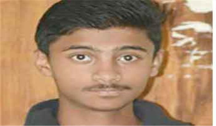 सडक़ दुर्घटना में स्कूल के छात्र की मौत सडक़ दुर्घटना में स्कूल के छात्र की मौत