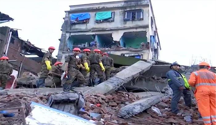 महाराष्ट्र में इमारत ढहने से 2 की मौत