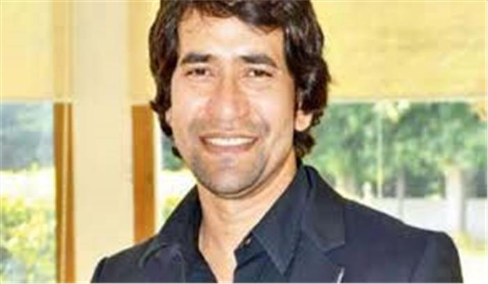  मायावती और अखिलेश यादव का गठबंधन बोल बच्चन है : निरहुआ 