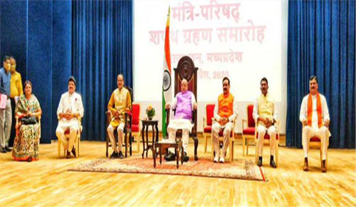 चौहान ने किया मंत्रिमंडल का गठन, पांच मंत्रियों ने ली शपथ