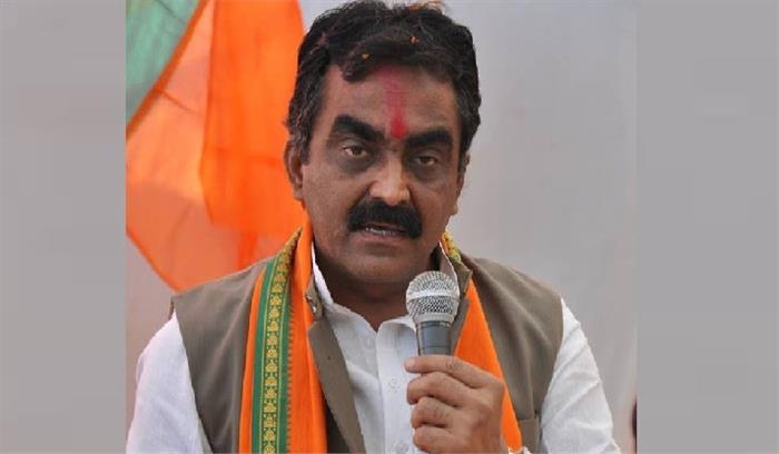 राकेश सिंह ने कमलनाथ पर साधा निशाना राकेश सिंह ने कमलनाथ पर साधा निशाना