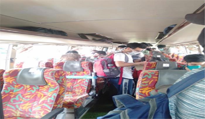 भोपाल से 365 छात्र-युवा कश्मीर के लिए रवाना