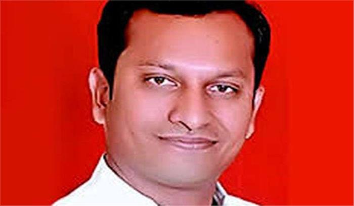 पूर्व विधायक के बयान पर विधानसभा में हंगामा पूर्व विधायक के बयान पर विधानसभा में हंगामा