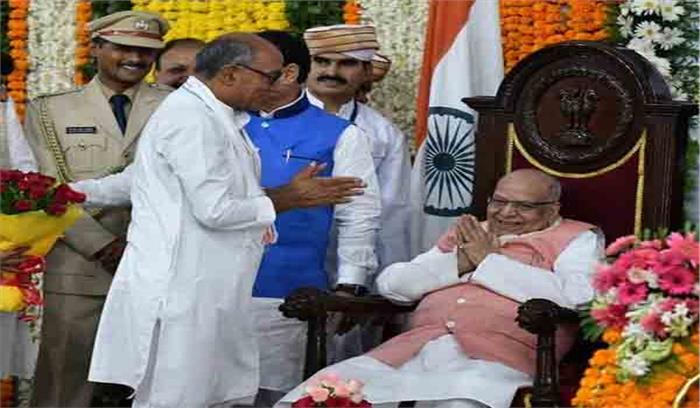 मध्यप्रदेश : राज्यपाल टंडन ने राजभवन में किया ध्वजारोहण