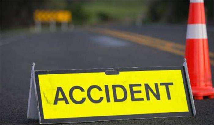 ओडिशा: सड़क हादसे में सशस्त्र पुलिस के दो जवानों की मौत, 29 घायल ओडिशा: सड़क हादसे में सशस्त्र पुलिस के दो जवानों की मौत, 29 घायल