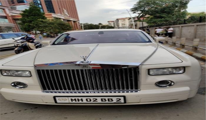 बिग बी के नाम पर रजिस्टर्ड कार बेंगलुरू में जब्त