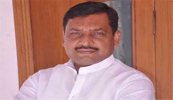 बिहार के अस्पताल बदहाल, आकर देखें डॉ. हर्षवर्धन : अखिलेश