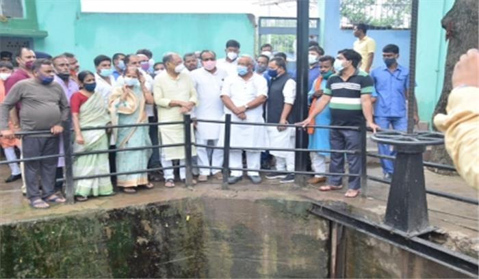 बिहार : पटना में जल निकासी व्यवस्था का जायजा लेने निकले उपमुख्यमंत्री, दिए कई निर्देश