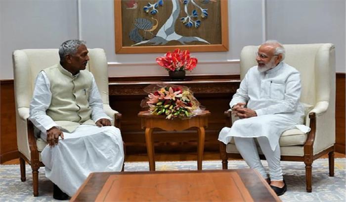 बिहार के राज्यपाल फागू चौहान ने मोदी से मुलाकात की, गृहमंत्री और रक्षामंत्री से भी मिले