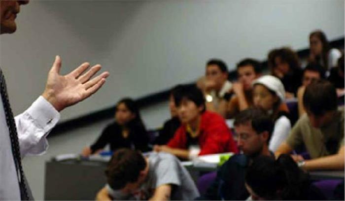 लेक्चरर के घर से 10 लाख रुपये की चोरी