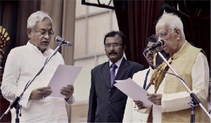 बिहार : नीतीश छठी बार बने मुख्यमंत्री