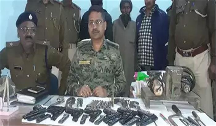 बिहार : मुंगेर में 5 मिनी बंदूक कारखाने का पर्दाफाश, 3 गिरफ्तार