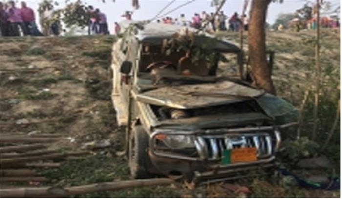 बिहार : स्कूली बच्चों की मौत पर विधानसभा में हंगामा