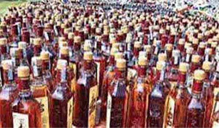 सीवान जिले में 1343 कार्टन विदेशी शराब बरामद , दो गिरफ्तार