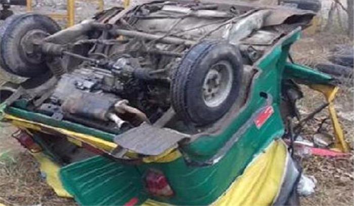 बिहार: ऑटो पलटने से महिला की मौत