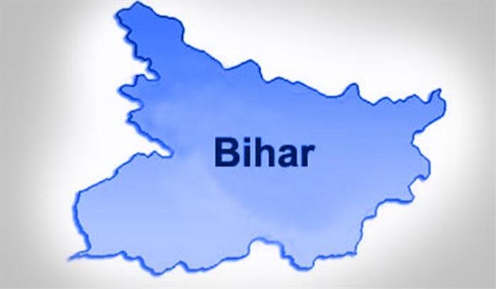 बिहार में पुलिस ने बरामद किया छह देशी बम