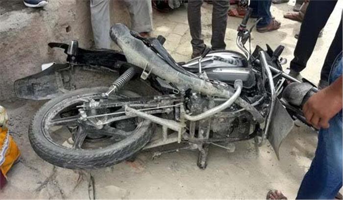  बिहार : ट्रक से टक्कर में बाइक सवार की मौत