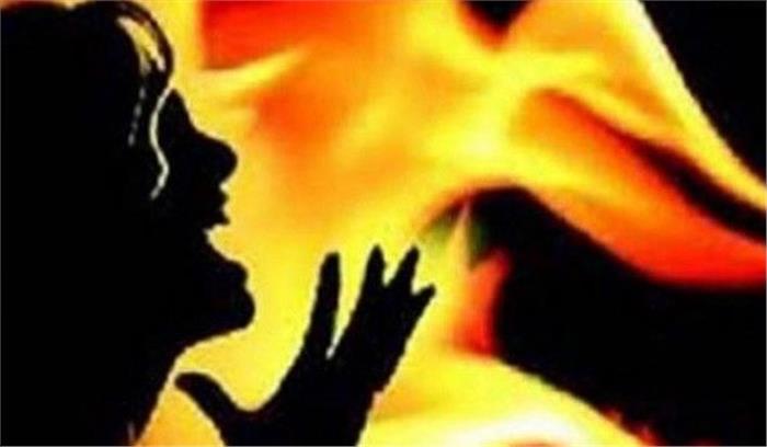 बिहार में युवती की जलाकर हत्या