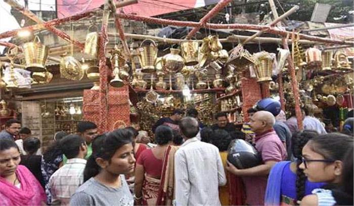 धनतेरस को लेकर बाजार में रौनक