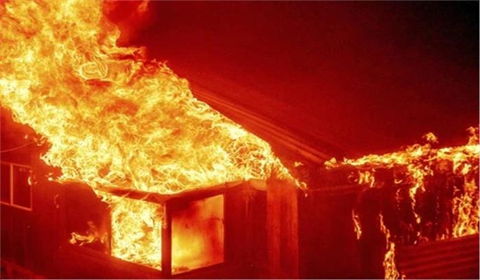 गया में गैराज और दुकान में लगी आग ,लाखों रुपये  की संपत्ति जलकर नष्ट