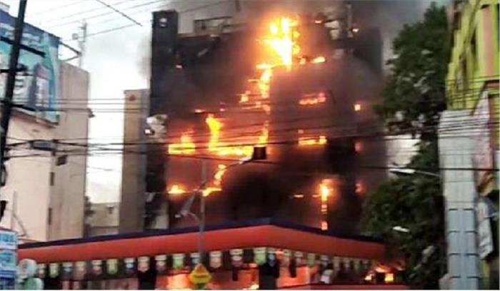 पटना के जीवी मॉल में लगी आग 