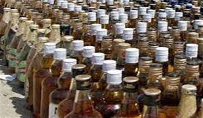 बिहार के वैशाली जिले में 50 लाख रूपये की विदेशी शराब बरामद ,कारोबारी को किया गिरफ्तार