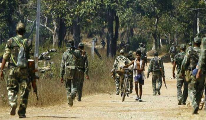 बिहार के औरंगाबाद में पुलिस और माओवादियों के बीच मुठभेड़