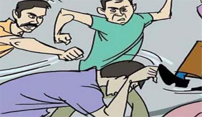 भूमि विवाद को लेकर दो पक्षों के बीच हिंसक झड़प, चार घायल