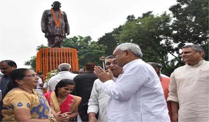 पूर्व मुख्यमंत्री बी. पी. मंडल को  नीतीश कुमार ने दी श्रद्धांजलि
