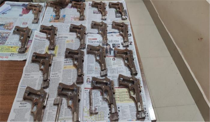 बिहार में 18 पिस्तौल के साथ 2 हथियार तस्कर गिरफ्तार