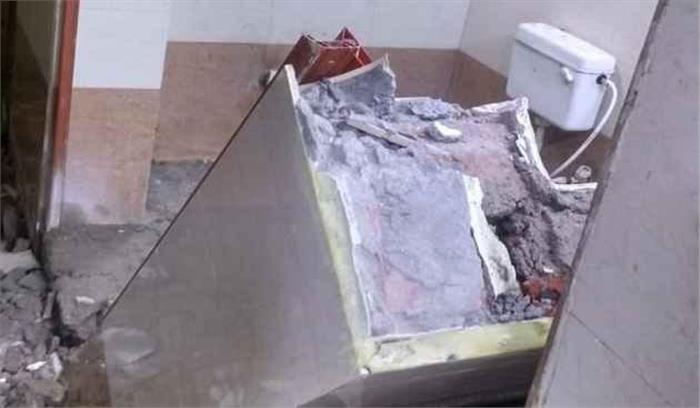 पटना जंक्शन में शौचालय की दीवार गिरने से यात्री की मौत