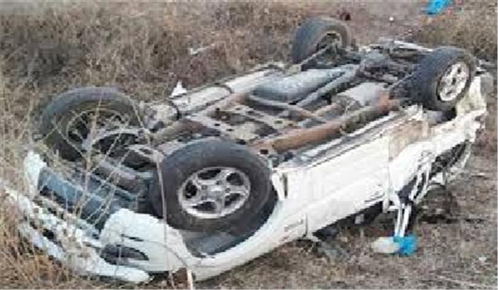 बीकानेर में कार पलटने से एक की मौत,  दो घायल​​​​​​​