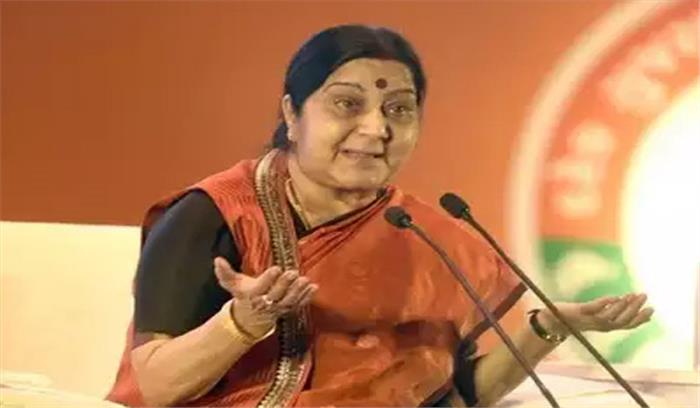 कांग्रेस विकास के मुद्दे से भटकाना चाह रही है: सुषमा कांग्रेस विकास के मुद्दे से भटकाना चाह रही है: सुषमा
