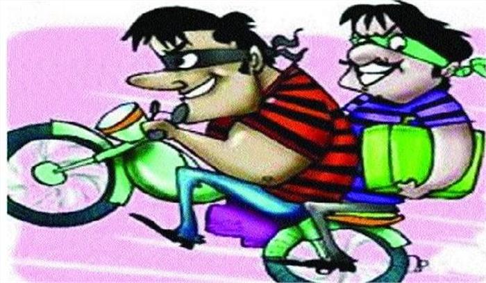 बाइक सवार बदमाशों ने युवक से की लूटपाट