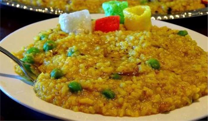 बीरबल की खिचड़ी पकी, लोगों ने उठाया लुत्फ