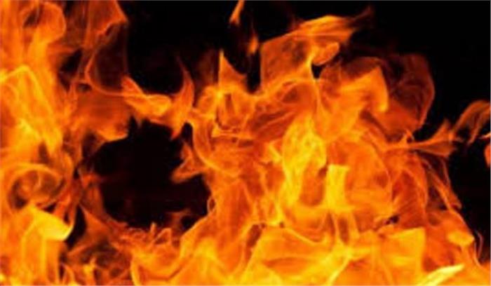 प्रतापगढ़ में  सर्राफ की दुकान में विस्फोट से लगी आग